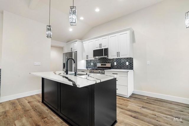 304 Van Buren, Twin Falls, ID 83301