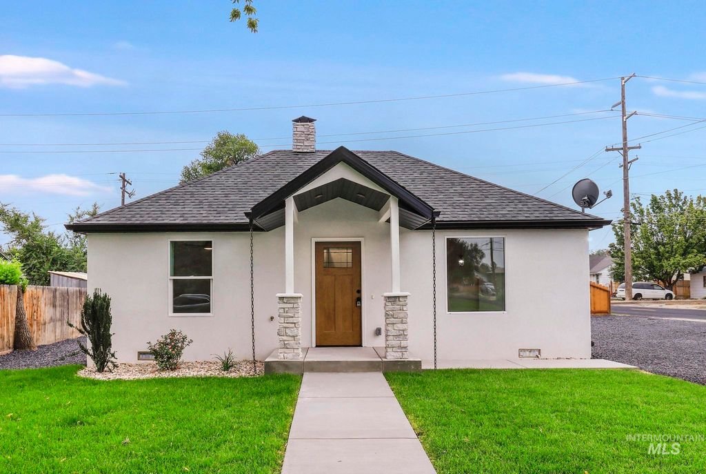 304 Van Buren, Twin Falls, ID 83301