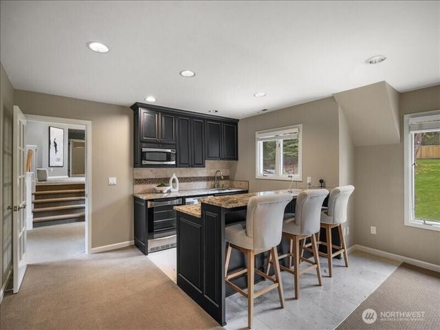 6158 162nd Place SE, Bellevue, WA 98006