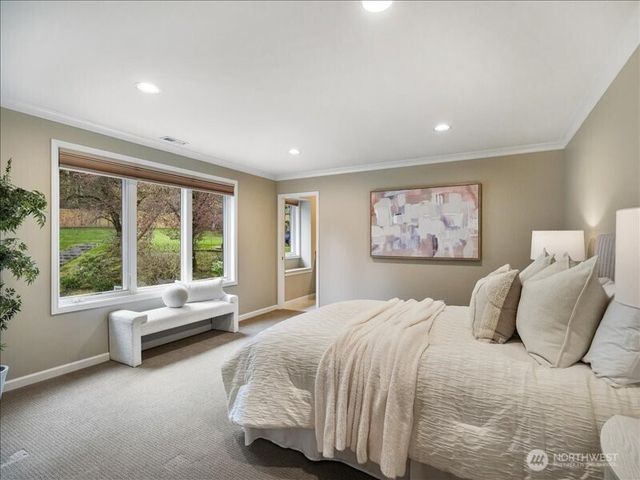 6158 162nd Place SE, Bellevue, WA 98006
