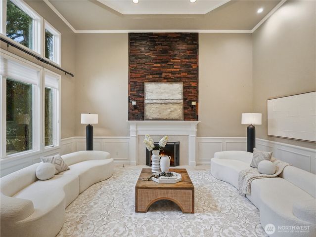 6158 162nd Place SE, Bellevue, WA 98006