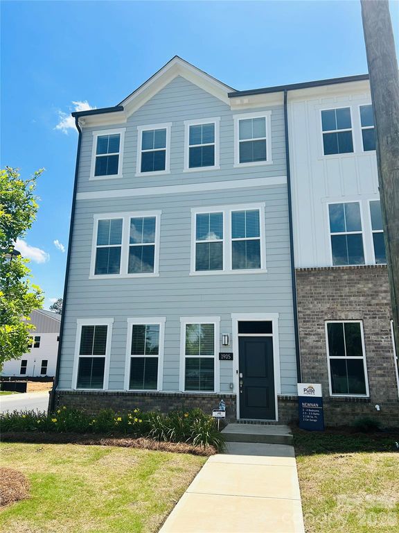 1905 Galloway Road, Charlotte, NC 28262