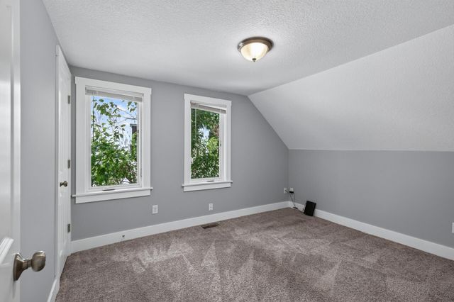 3718 Fremont Avenue N, Minneapolis, MN 55412