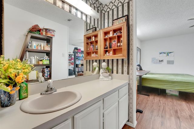 5916 Tinsley Drive, Arlington, TX 76017