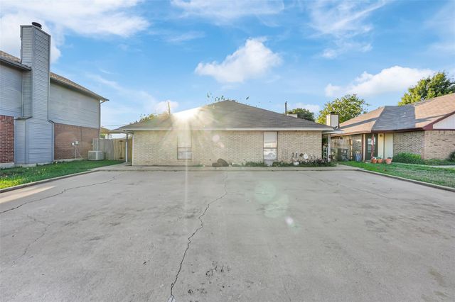 5916 Tinsley Drive, Arlington, TX 76017