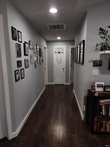 44 Sherwood Lane, Bedford, IN 47421