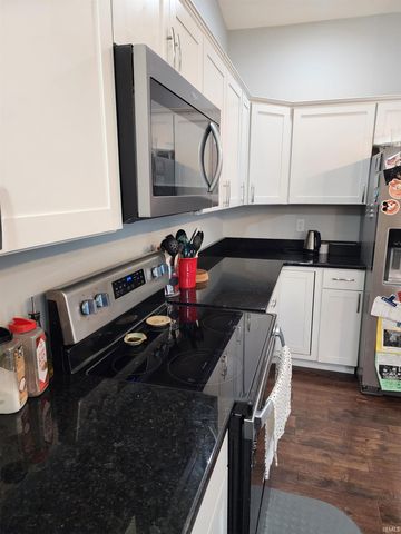 44 Sherwood Lane, Bedford, IN 47421