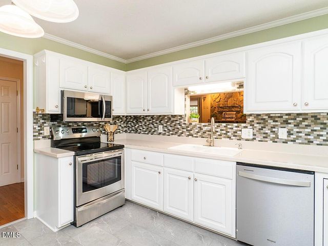 118 Random Lane, Burlington, NC 27215