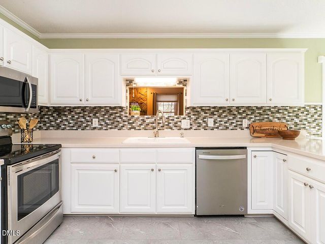 118 Random Lane, Burlington, NC 27215