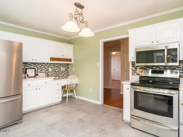 118 Random Lane, Burlington, NC 27215