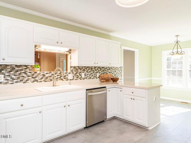 118 Random Lane, Burlington, NC 27215