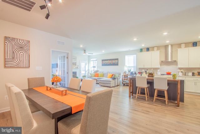 303 VIRDIN DR, Smyrna, DE 19977