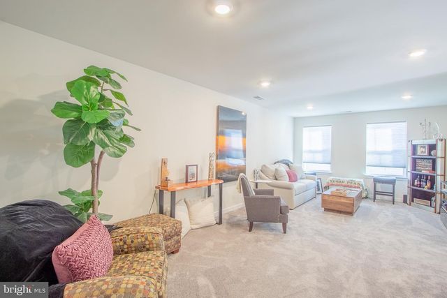 303 VIRDIN DR, Smyrna, DE 19977