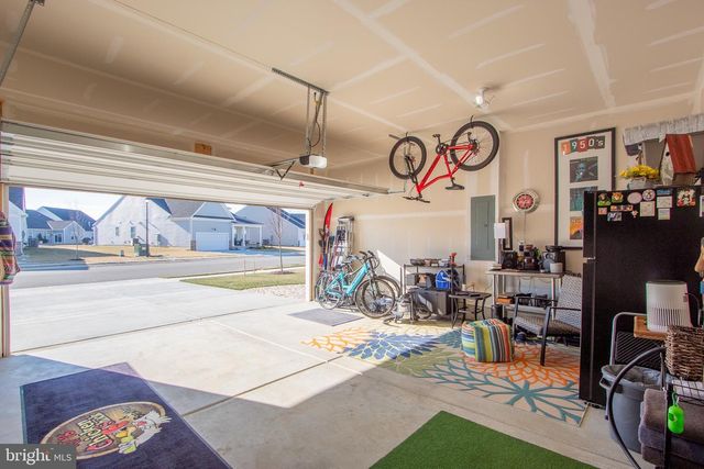 303 VIRDIN DR, Smyrna, DE 19977