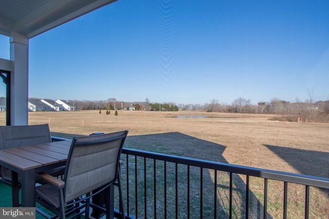 303 VIRDIN DR, Smyrna, DE 19977