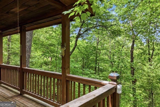 156 Dupont Drive, Blue Ridge, GA 30513