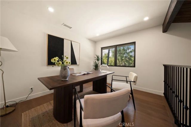 23921 Berdon Street, Woodland Hills, CA 91367