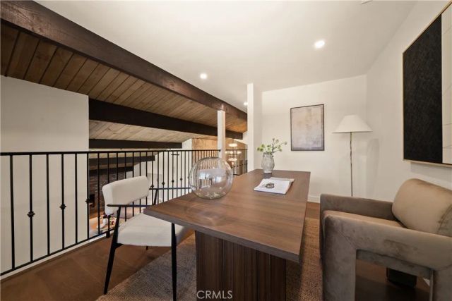 23921 Berdon Street, Woodland Hills, CA 91367