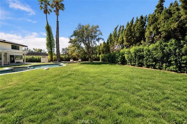23921 Berdon Street, Woodland Hills, CA 91367