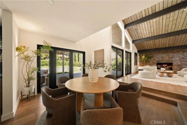23921 Berdon Street, Woodland Hills, CA 91367