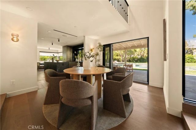 23921 Berdon Street, Woodland Hills, CA 91367