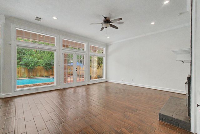 87 Rush Haven Drive, The Woodlands, TX 77381