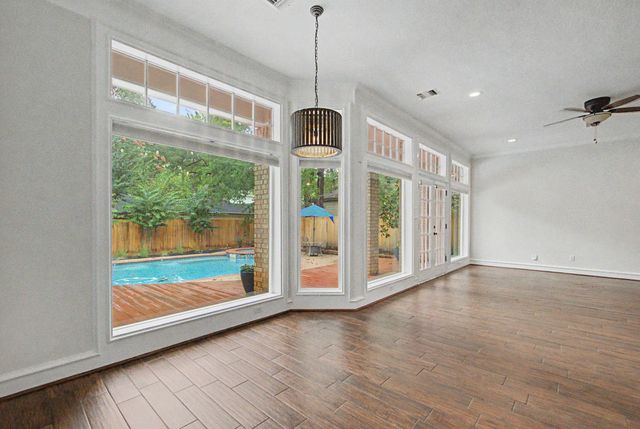 87 Rush Haven Drive, The Woodlands, TX 77381