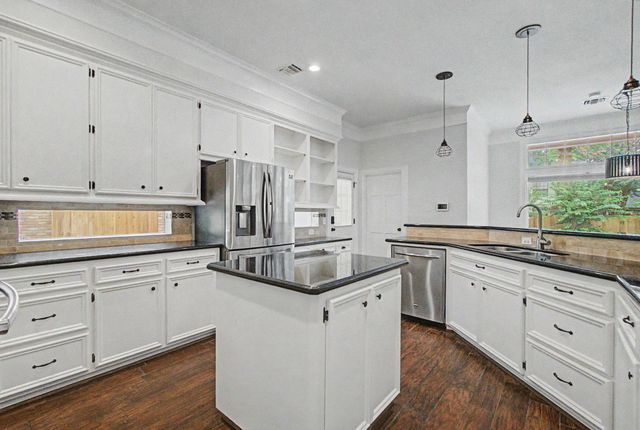 87 Rush Haven Drive, The Woodlands, TX 77381