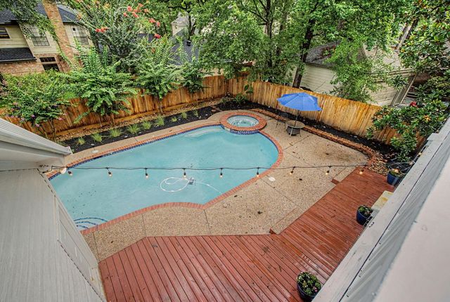 87 Rush Haven Drive, The Woodlands, TX 77381