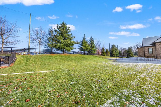 3096 Bobwhite Trail, Lexington, KY 40509