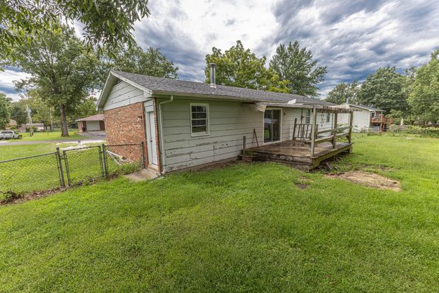 7681 E PARKLANE DR, Columbia, MO 65201