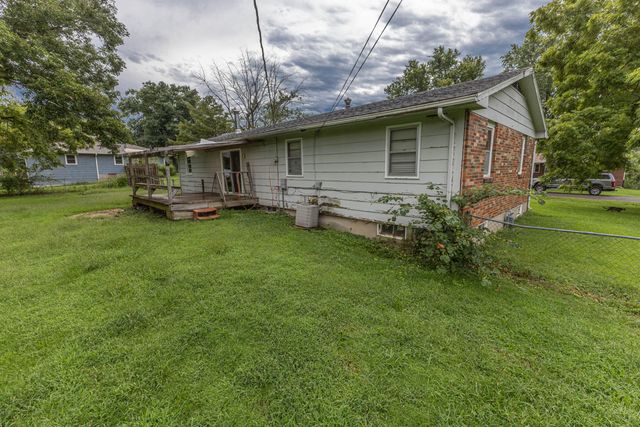 7681 E PARKLANE DR, Columbia, MO 65201