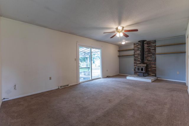 7681 E PARKLANE DR, Columbia, MO 65201