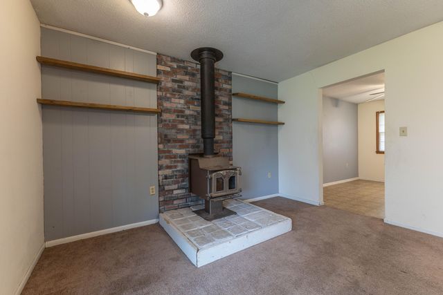 7681 E PARKLANE DR, Columbia, MO 65201