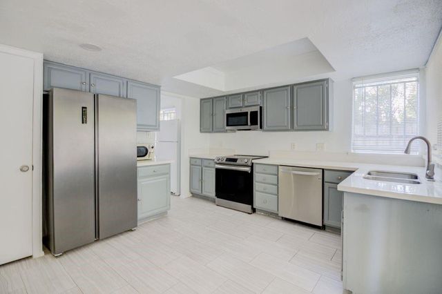 12743 Grand Cross Lane, Houston, TX 77072