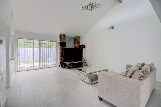 12743 Grand Cross Lane, Houston, TX 77072