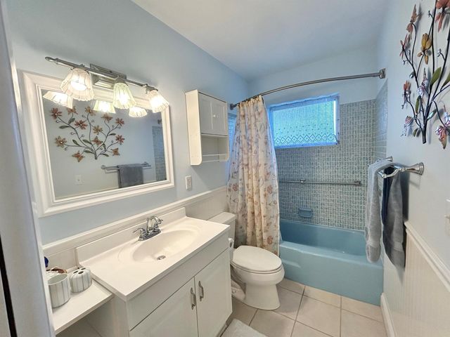 2787 Dudley Drive W G, West Palm Beach, FL 33415