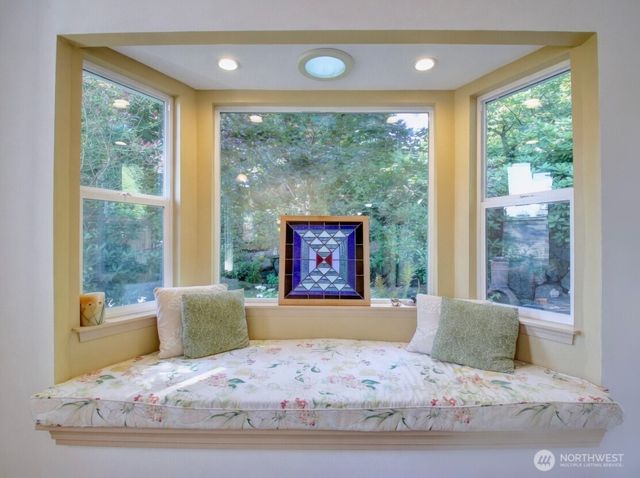 5208 213th Place SW, Mountlake Terrace, WA 98043