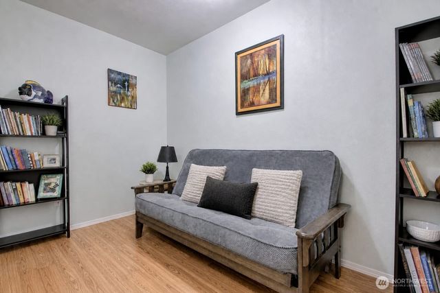 5208 213th Place SW, Mountlake Terrace, WA 98043