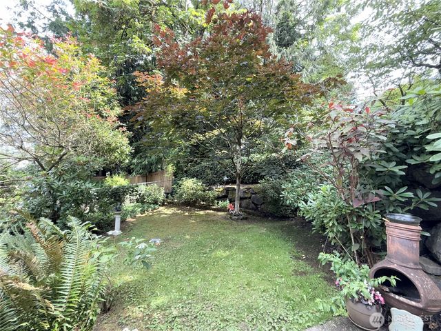 5208 213th Place SW, Mountlake Terrace, WA 98043