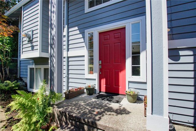 5208 213th Place SW, Mountlake Terrace, WA 98043