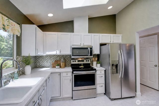 5208 213th Place SW, Mountlake Terrace, WA 98043