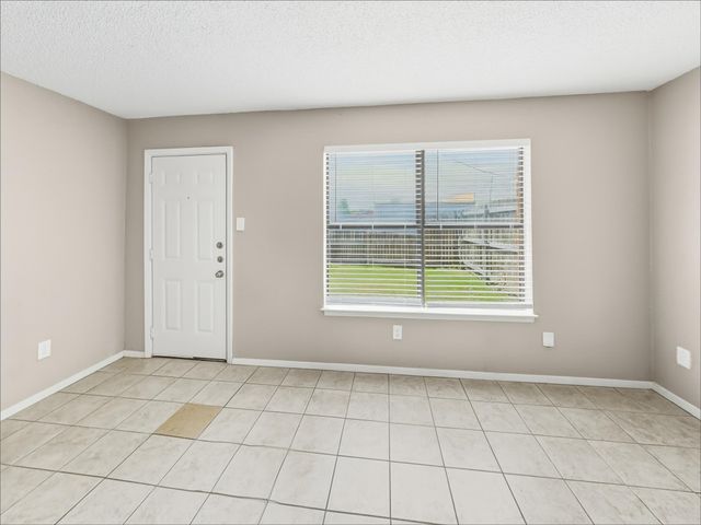 1006 Bland Drive 1012, Arlington, TX 76010