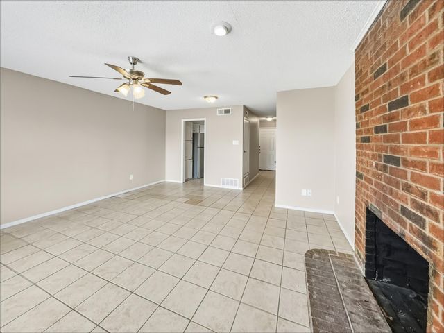 1006 Bland Drive 1012, Arlington, TX 76010