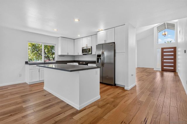 1503 Tucker Lane, Encinitas, CA 92024