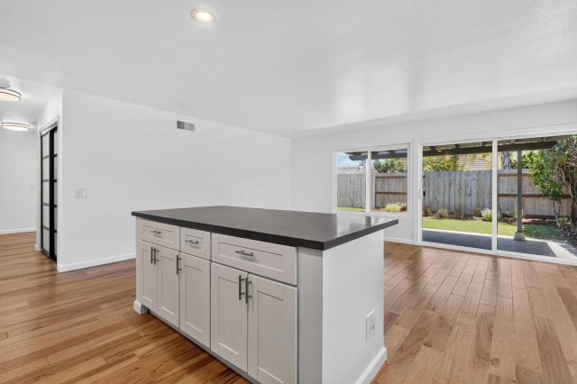 1503 Tucker Lane, Encinitas, CA 92024