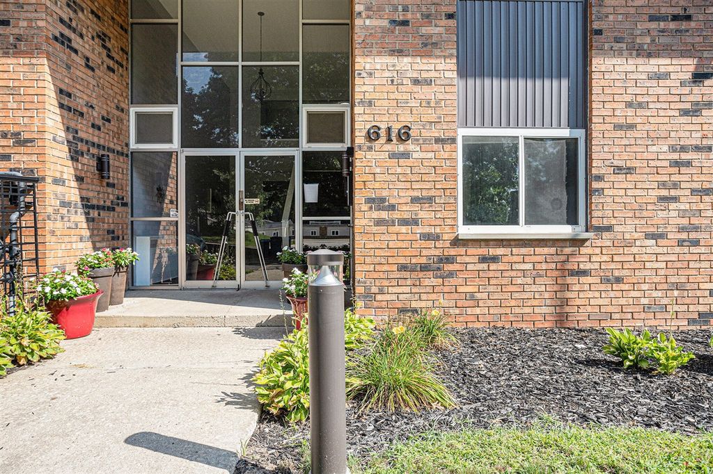 616 Lynn Avenue 23, Kalamazoo, MI 49008