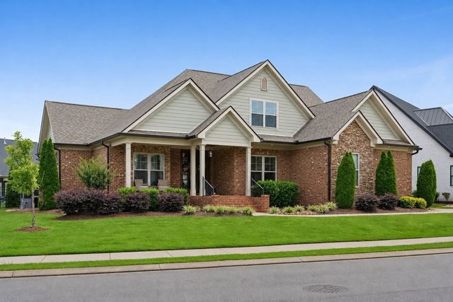 1022 Julian Way, Murfreesboro, TN 37128