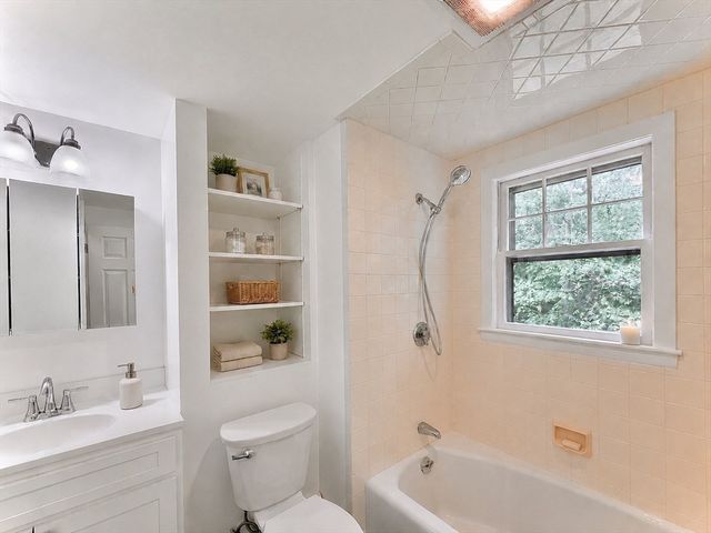 1 Bridge St, Bedford, MA 01730