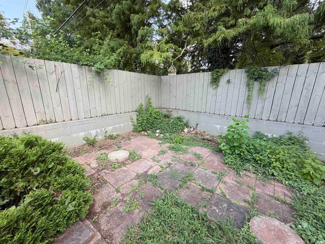 812 Audubon Drive, Evansville, IN 47715